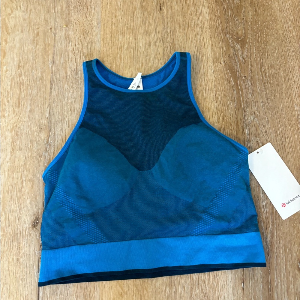 LULULEMON SPORTS TOP